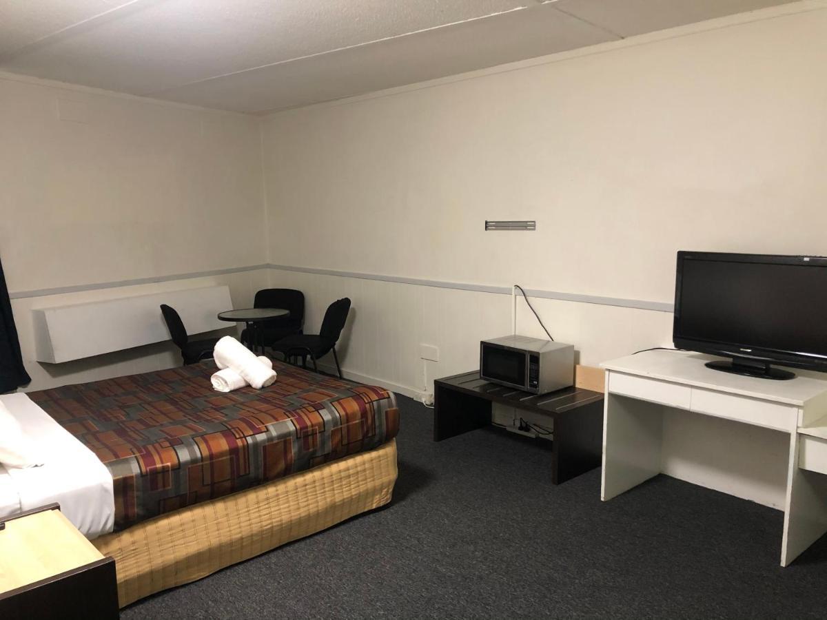 Parkside Inn Motel Мельбурн Экстерьер фото