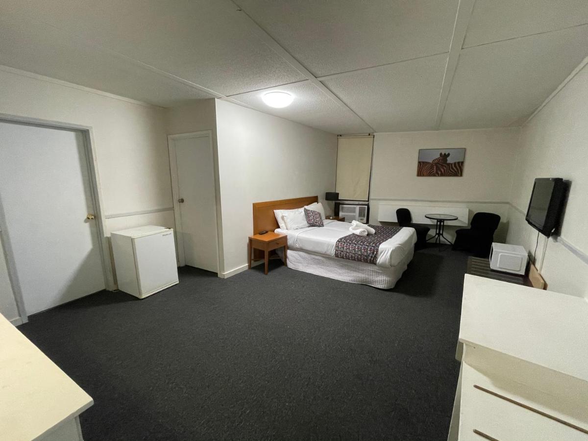 Parkside Inn Motel Мельбурн Экстерьер фото